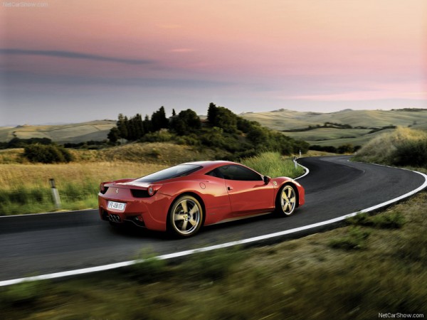Ferrari 458 Italia sfondi desktop 600x450 Sfondi e wallpaper da scaricare della Ferrari 458 Italia